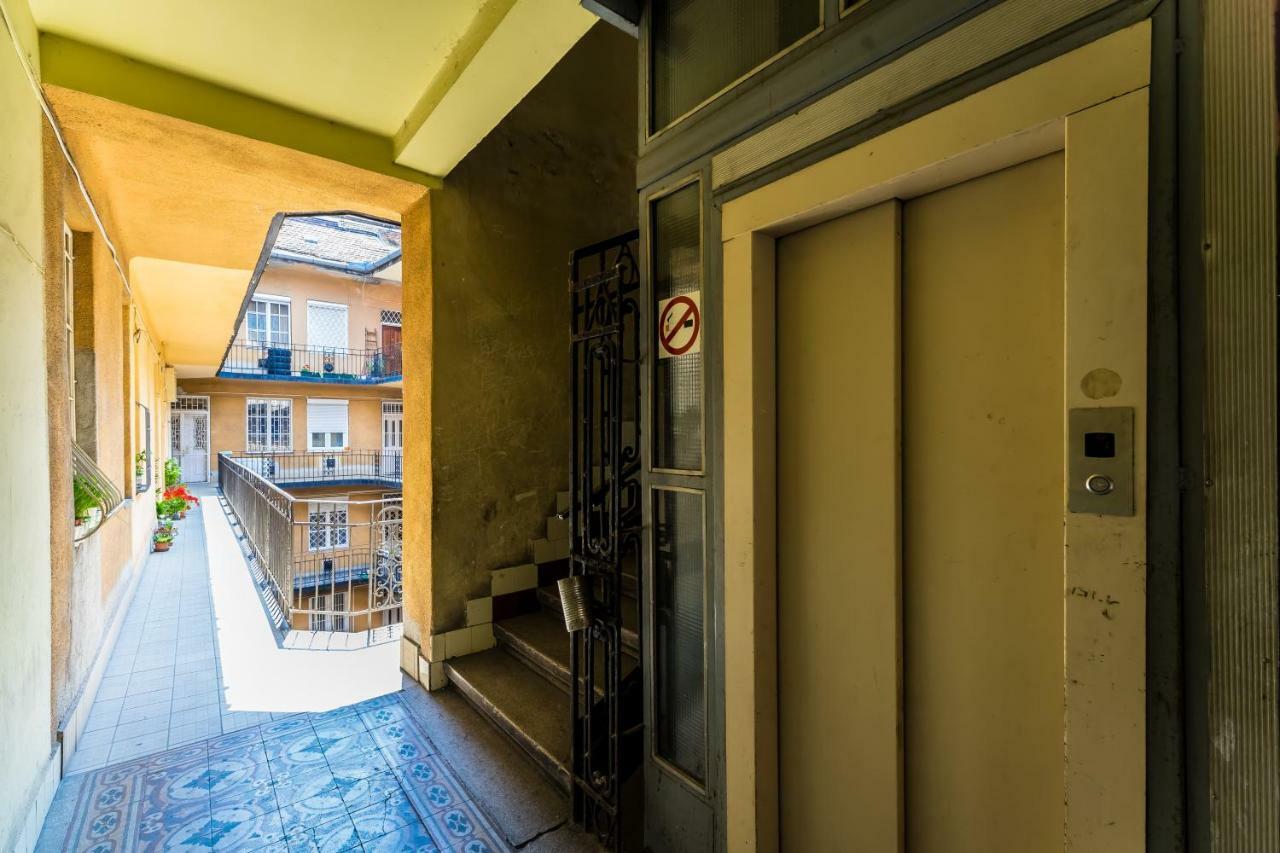 Fleur Creme Apartment ブダペスト エクステリア 写真