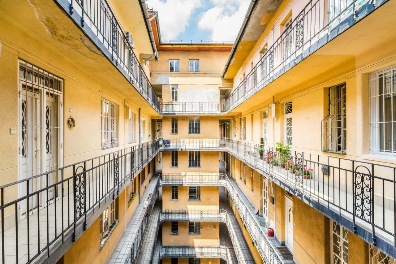 Fleur Creme Apartment ブダペスト エクステリア 写真