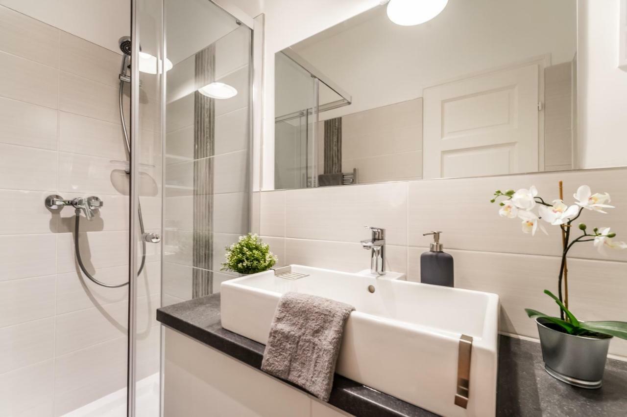 Fleur Creme Apartment ブダペスト エクステリア 写真